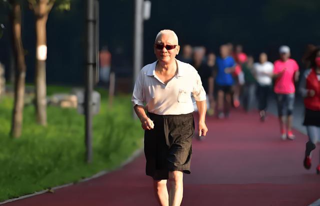 浙大发现：爱跑步的人，患心脑梗的概率比不跑步的人高10倍不止？