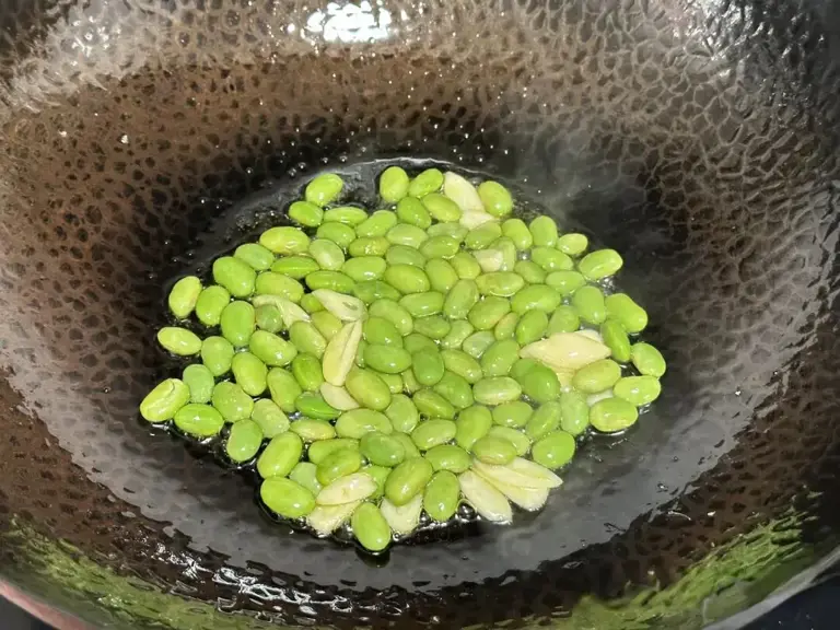 五种食材一锅菜，一盘顶3道菜！焖几分钟就搞定，低脂高蛋白！