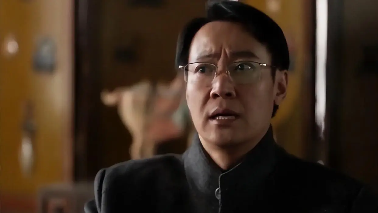 搭档于和伟没红，搭档辛柏青没火，《命悬一生》搭档黄轩终于红了