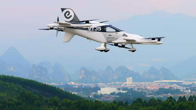 全球首发！亿航智能长航程载人航空器VT35正式亮相