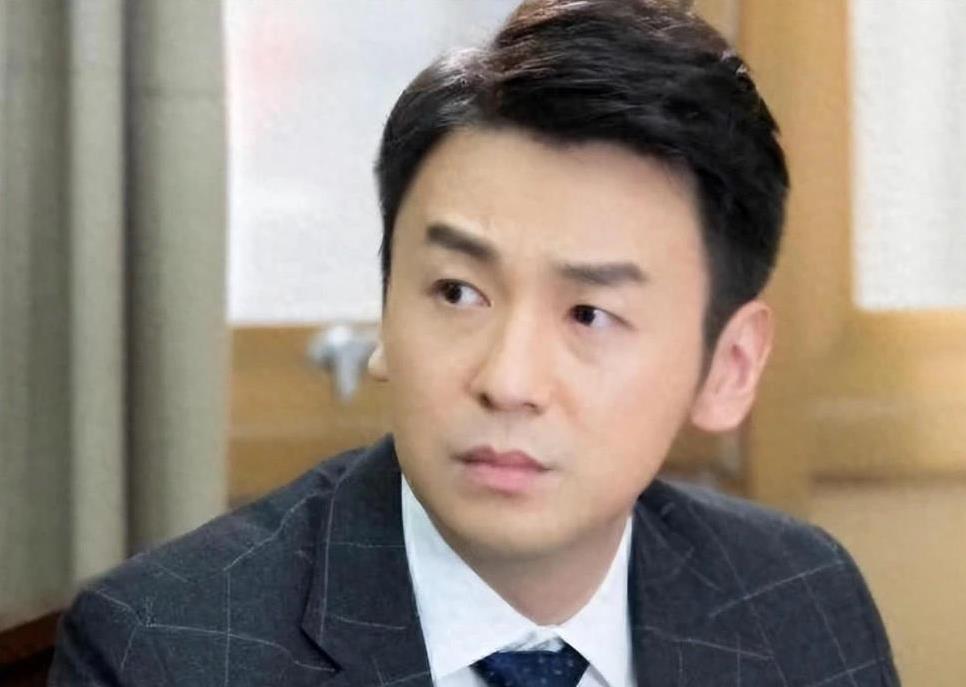 雷佳音停工半年，张译主动退圈，他们的决定谁更明智？