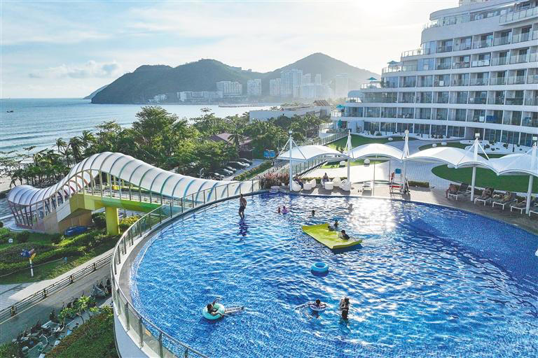 椰风海韵引客来