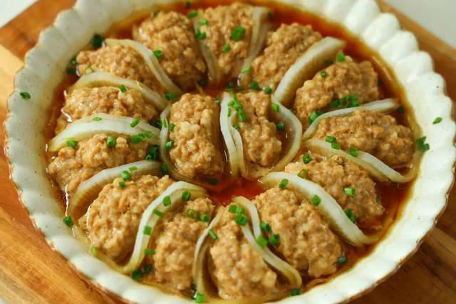 10月多吃蒸菜少吃炖菜，蒸12分钟出锅，清甜解腻超营养！ 