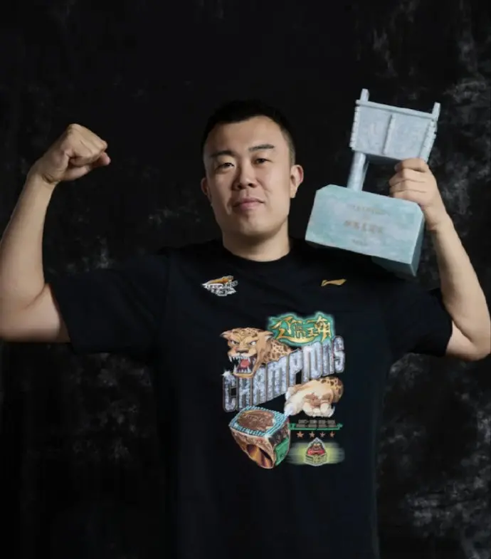 韩德君已归队训练，杨鸣今天给辽宁队训话，全队为全运会发起冲刺