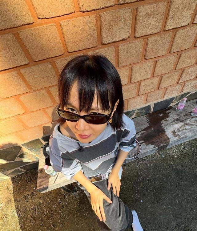 孙艺珍晒一家出游照，与甜豆穿亲子装，玄彬和儿子陪伴左右好幸福
