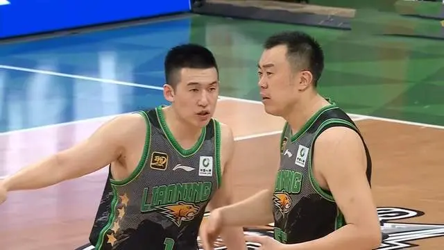 韩德君重回赛场，辽宁男篮备战全运会，高诗岩回归，17号约战四川男篮