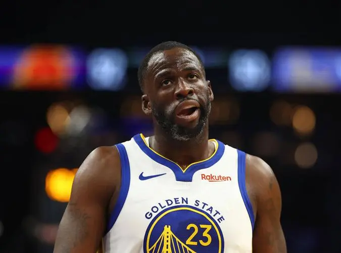 追梦格林：NBA照顾湖人不是一天两天了，和他们打球就是5打8