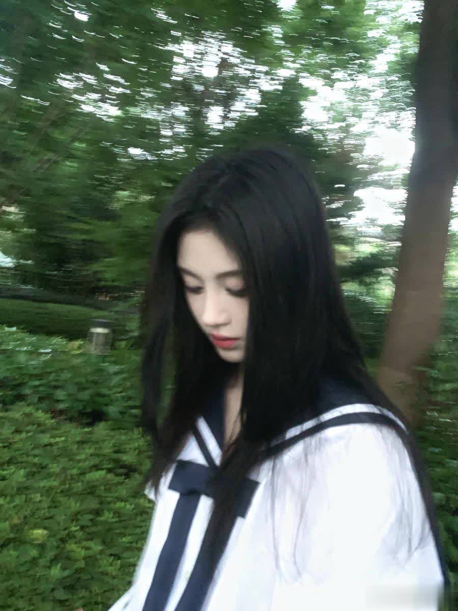 3个细节揭秘，鞠婧祎为何能火10年？