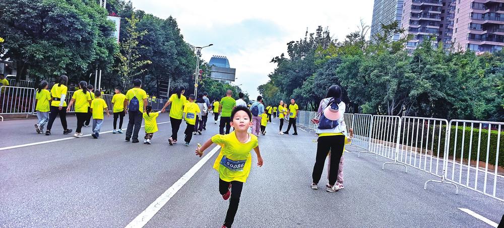 奔跑吧，小记者！