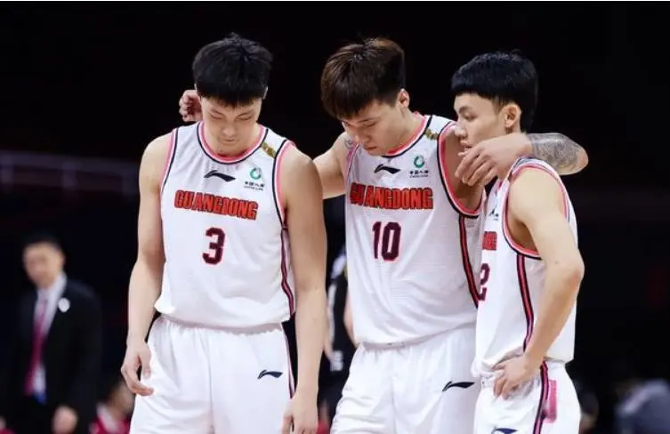 广东全运会男篮名单公布，崔永熙被下放，和徐昕一起打U22