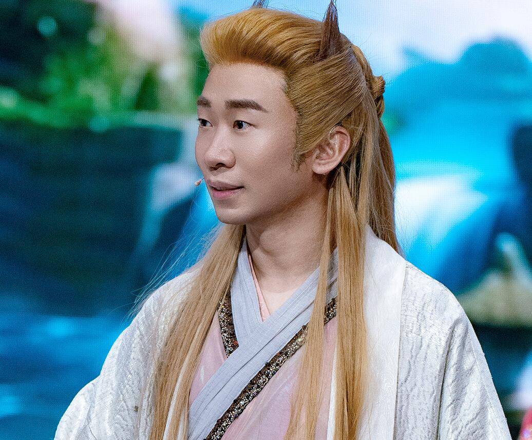 要是没有关晓彤这条热搜，那观众真不知道《王牌》节目组这么该骂