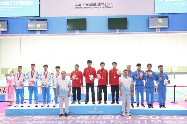 陕西队获十五运会男子10米气步枪团体冠军，28岁刘宇坤三战全运会终摘金