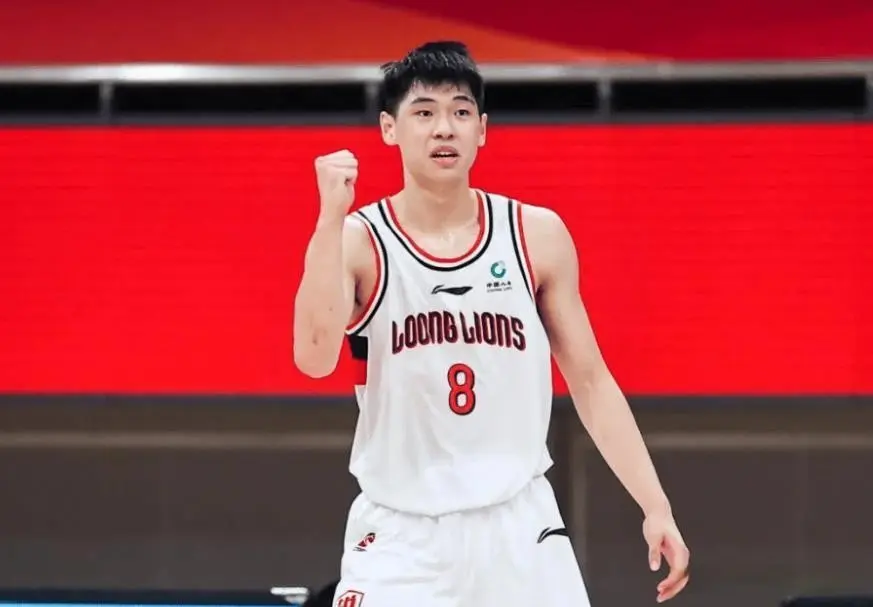 广东全运会男篮名单公布，崔永熙被下放，和徐昕一起打U22