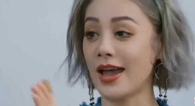 明星私下都零社交？宁静自曝后张柏芝刷3000元礼物神回应，看吧！