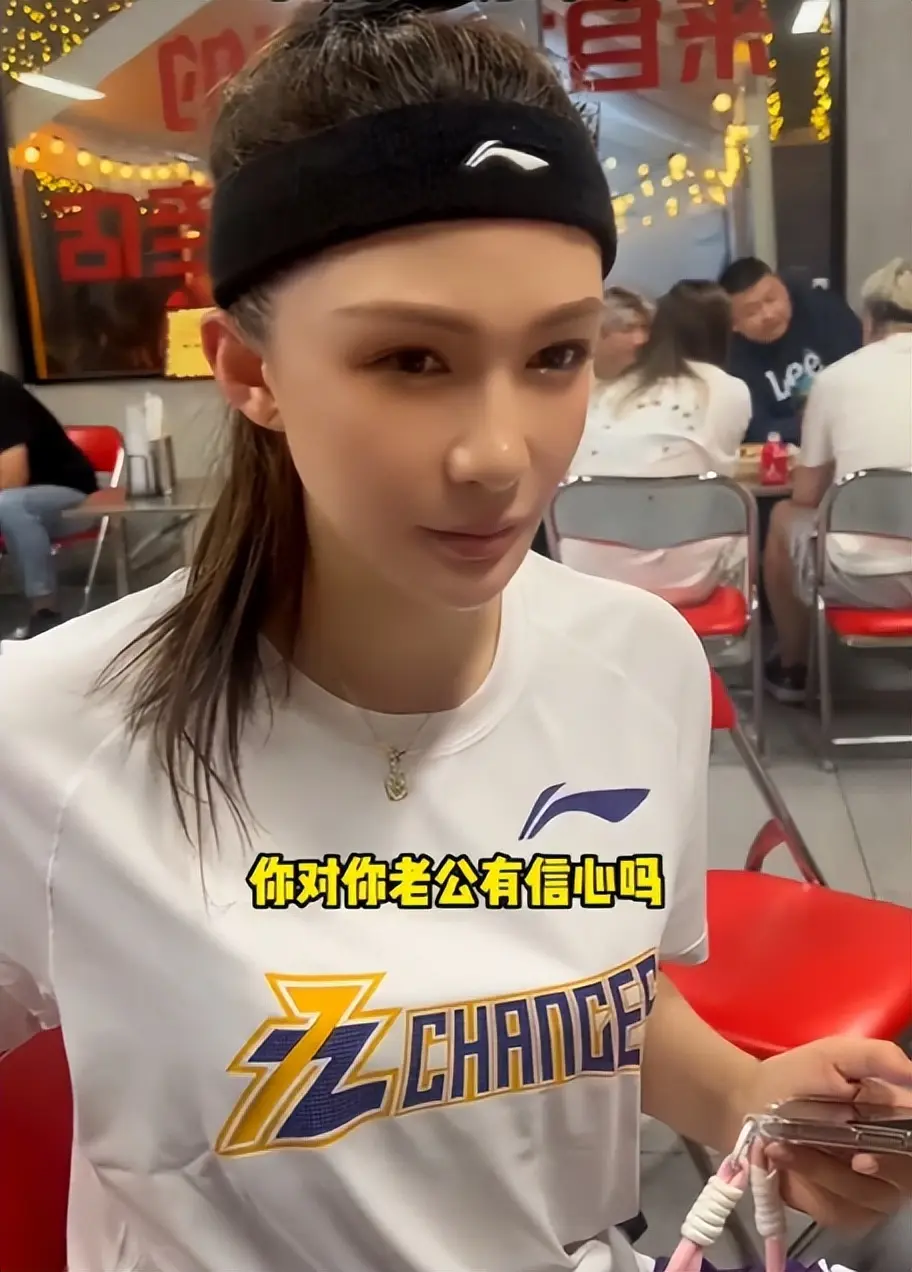 40岁孙悦近况：和超模离婚4年，转型成功，新女友也是大美女