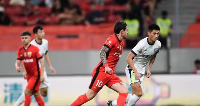 不夺冠就走人？上海海港遭“苏超”挖角，穆斯卡特或转投欧洲劲旅