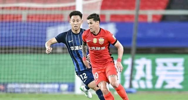 不夺冠就走人？上海海港遭“苏超”挖角，穆斯卡特或转投欧洲劲旅