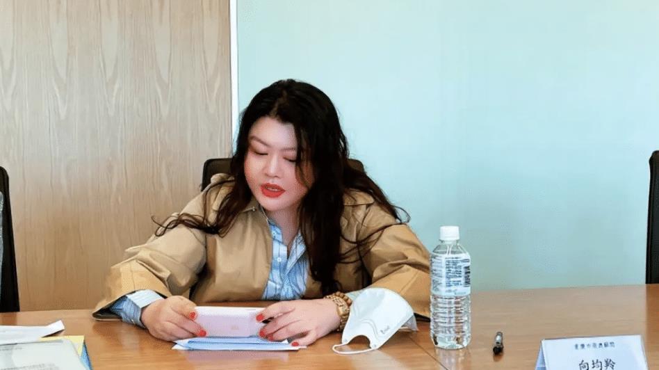 原来向太还有个女儿！又美又争气，长得像熊黛林，现在是企业家