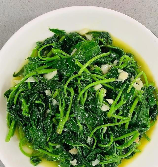 自带“青霉素”的5种蔬菜，建议：天冷经常吃，提高免疫力少生病