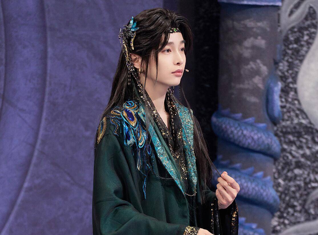 要是没有关晓彤这条热搜，那观众真不知道《王牌》节目组这么该骂