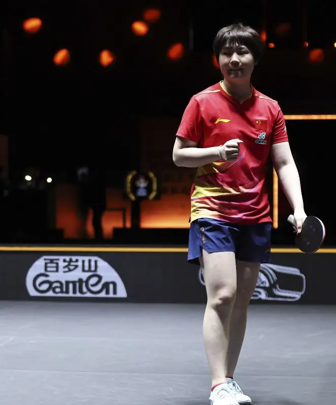 邱贻可一语点醒大丫头！蒯曼3-1逆转早田希娜，国乒重返亚洲之巅