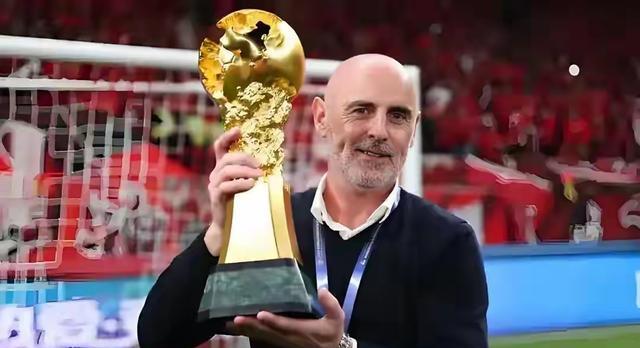 不夺冠就走人？上海海港遭“苏超”挖角，穆斯卡特或转投欧洲劲旅