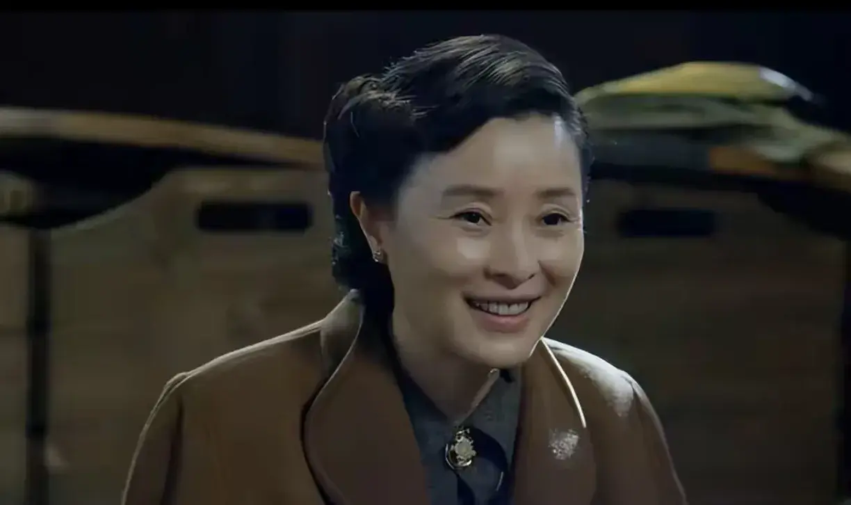 《沉默的荣耀》妈妈的最后一顿东北菜，女儿到死不认她，何遂无奈