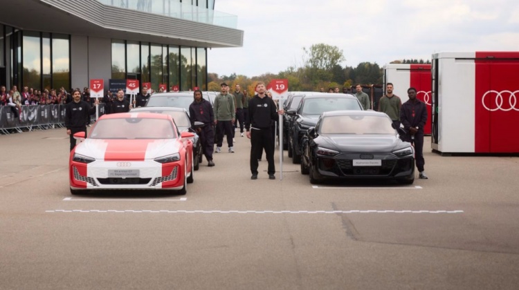 拜仁队员挑选奥迪新赛季电动、混动官方用车，参观了F1项目