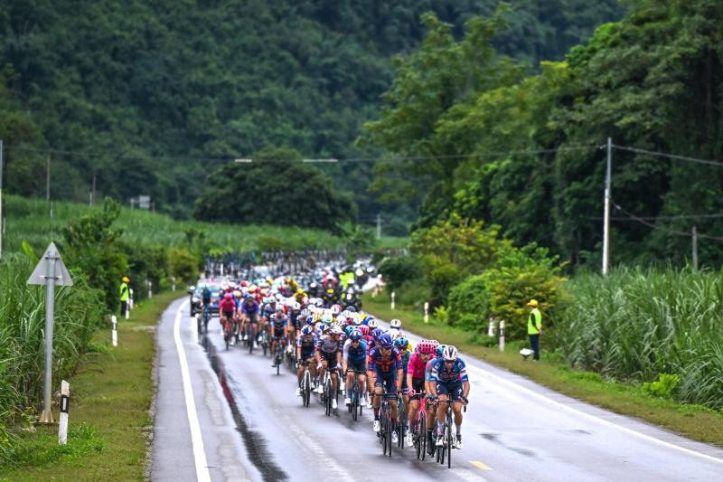 穿梭边关山水，2025环广西世巡赛第二赛段落幕