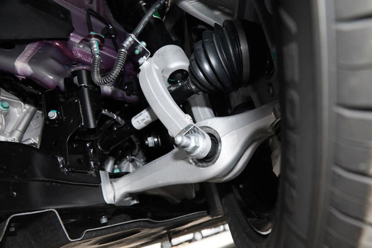 奇瑞“爆款”稳了！搭1.5T插混，纯电能跑260km