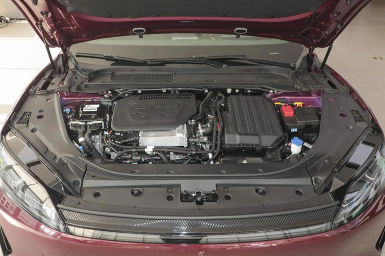 奇瑞“爆款”稳了！搭1.5T插混，纯电能跑260km采购|汽车产业|汽车配件|机加工蚂蚁智酷企业交流社群中心