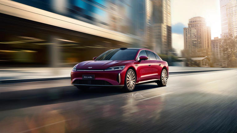 奇瑞“爆款”稳了！搭1.5T插混，纯电能跑260km