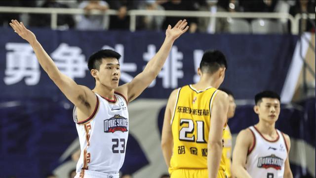 能打NBA？俄勒冈教练有承诺，效仿渡边，林葳练级归来打脸郭士强