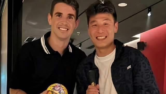 老搭档！奥斯卡和武磊流年不利：两人近3个月都没踢任何比赛！