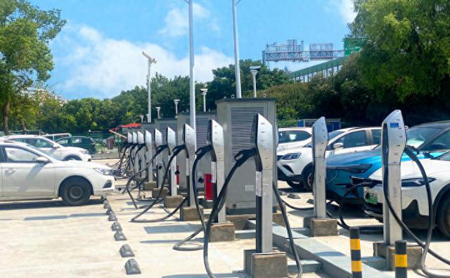 事发上海！停车场充电94分钟收费超500元，车主怒告，法院：合理！