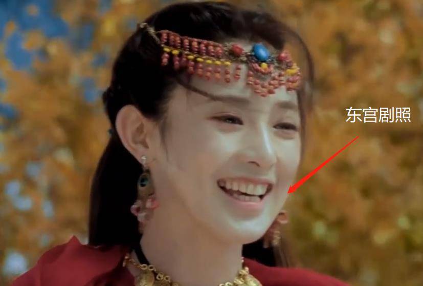 龚俊的口水乌龙事件，彭小苒反应绝了！