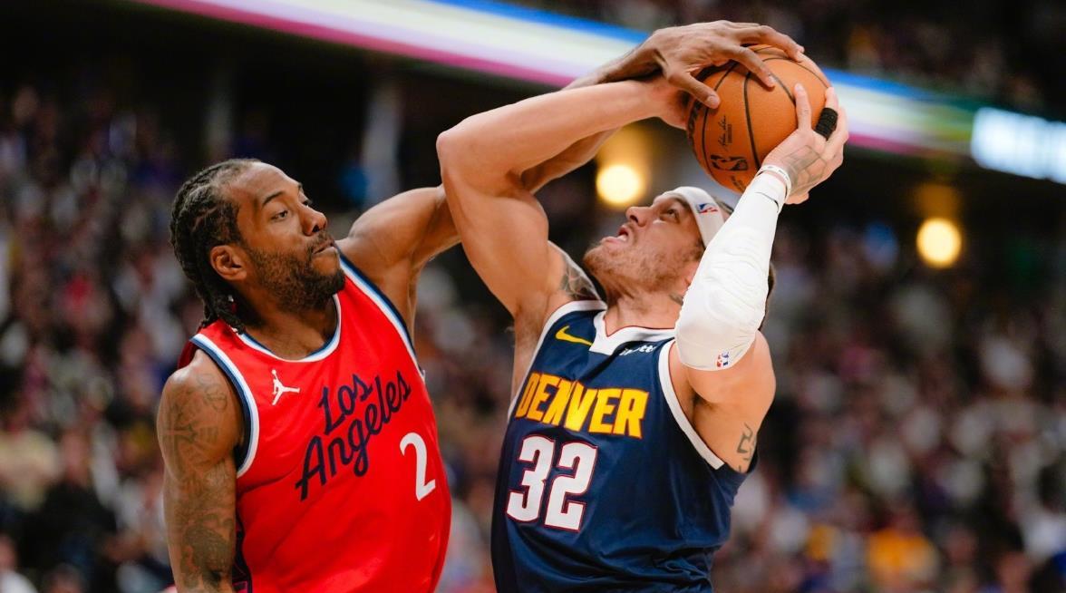 在场输33分，在场输25分，年薪5000万美元！快船是否该考虑送走小卡？