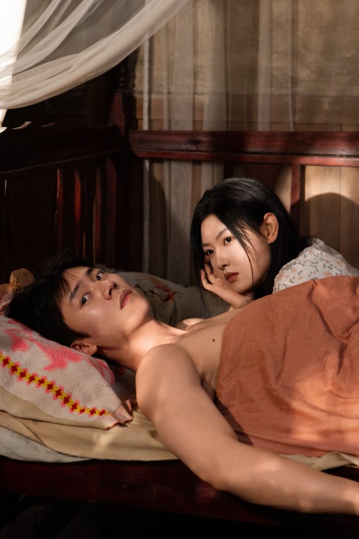 大象专访｜河南姑娘演活年代短剧，看马晓伟的“逆风翻盘路”