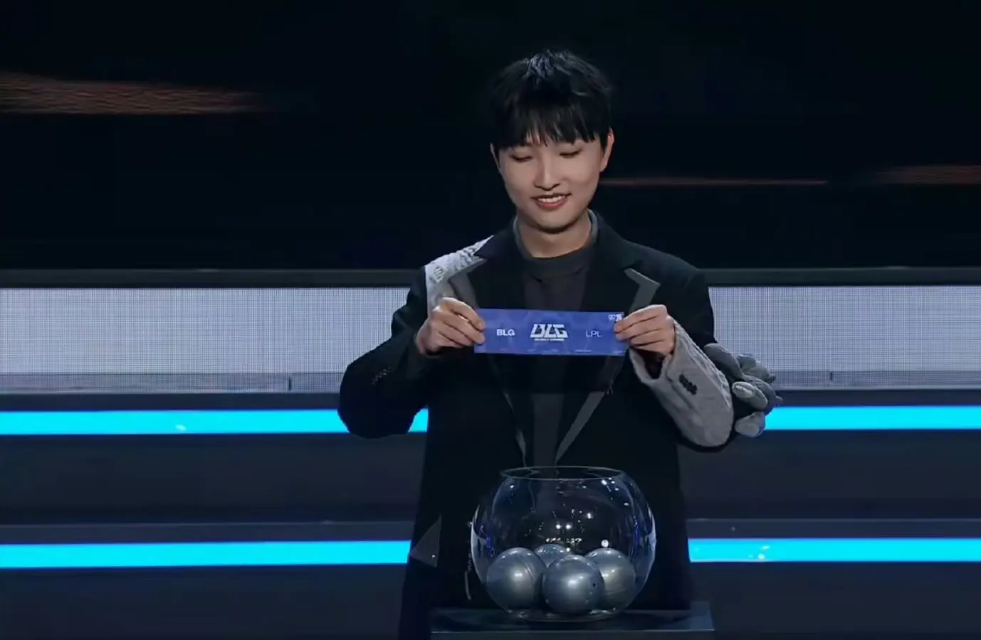 S15瑞士轮生死签：LPL内战引发争议，T1躺进八强？