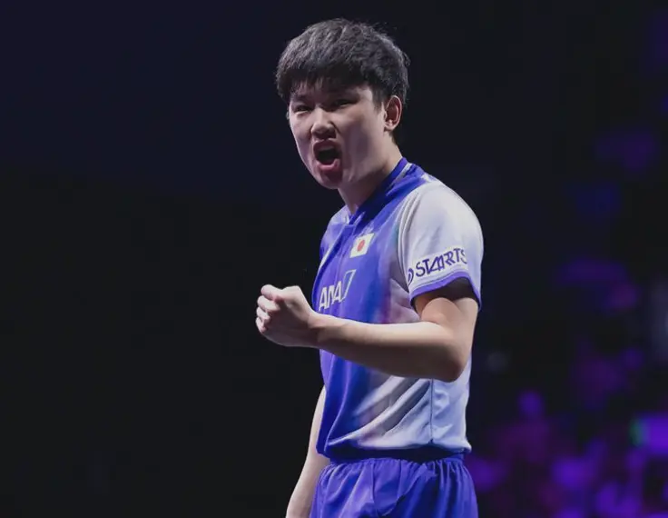 2-0领先被拖入决胜局！张本智和险遭世徘87爆冷 头号种子惊出一身汗