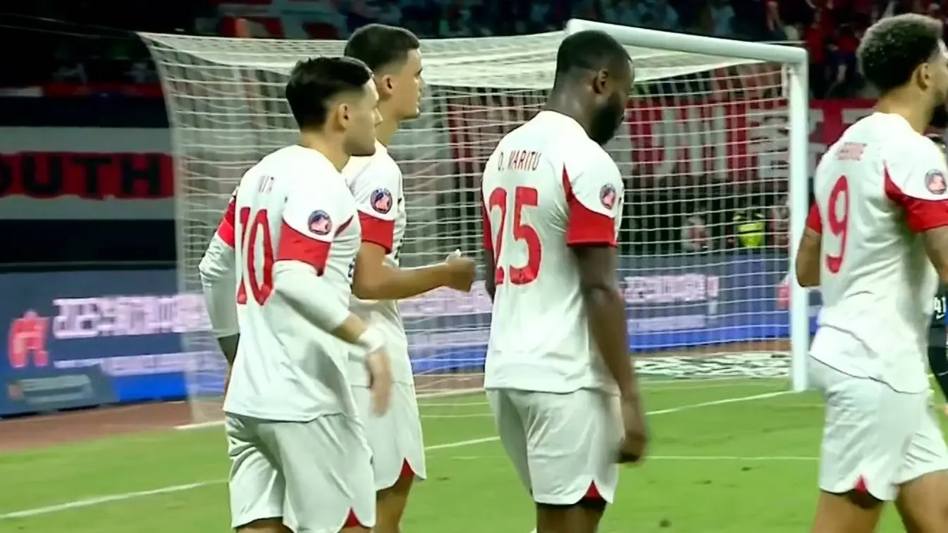 随着新鹏城2-1武汉三镇，梅州客家1-4告负，中超最新积分榜出炉！