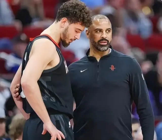 乌度卡：场上队员必须达到相同水准 我不会因球员年龄小就更宽容