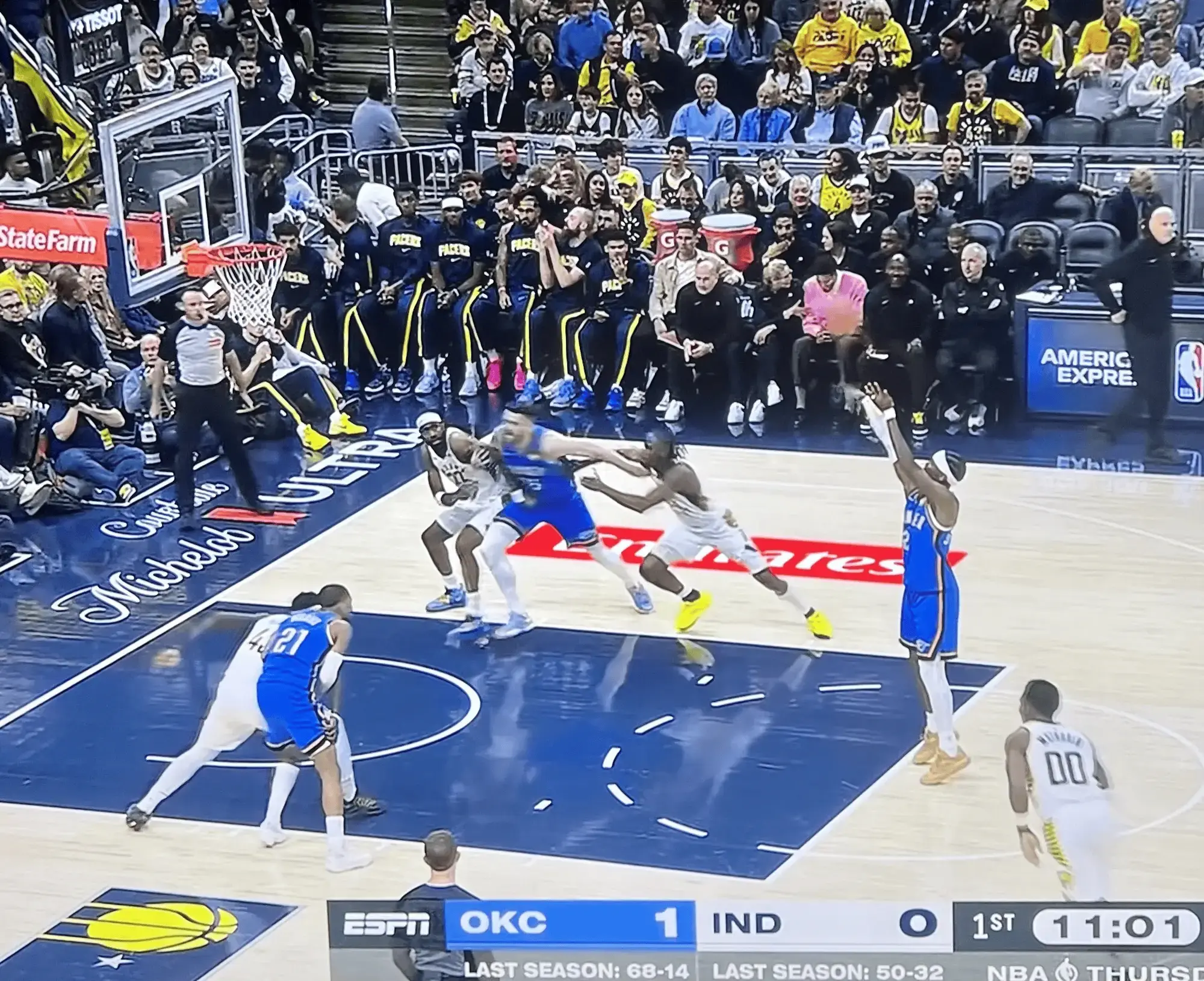 亚历山大40次罚球引争议！网友竟这样回复，被20000多人点赞