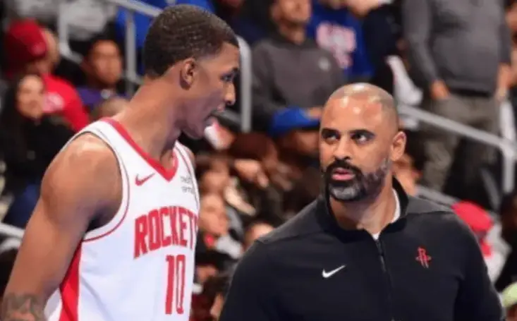 乌度卡：场上队员必须达到相同水准 我不会因球员年龄小就更宽容