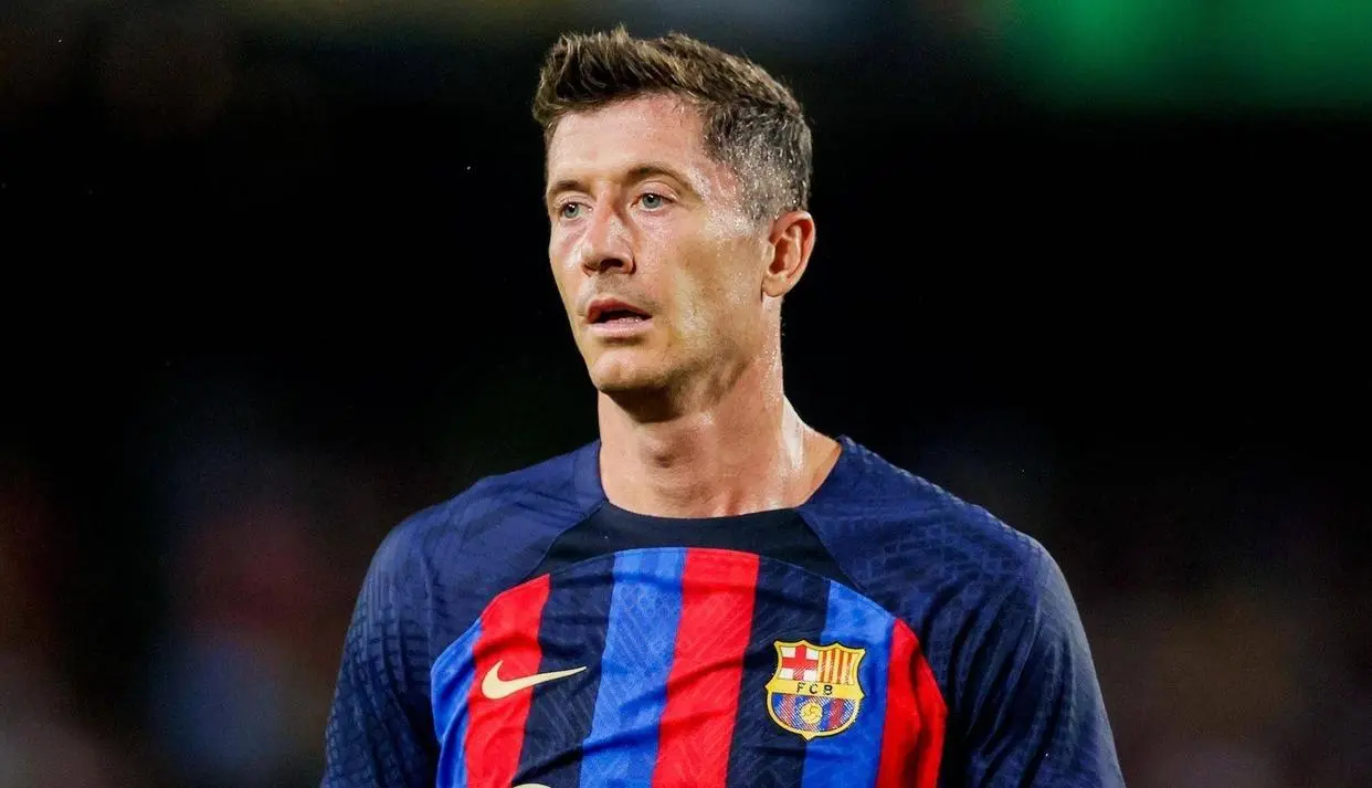 代替苏亚雷斯！迈阿密敲定新交易，莱万将加盟，下赛季联手梅西