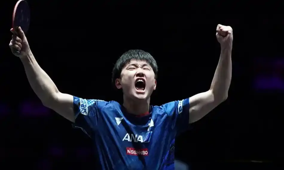 张本伦敦站成夺冠热门？男队不在却更慌，被王楚钦逆转的痛还在