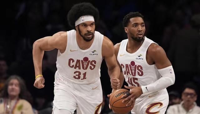 对飙！米切尔35+5，托马斯33+9&波特31+8，骑士131-124力破篮网