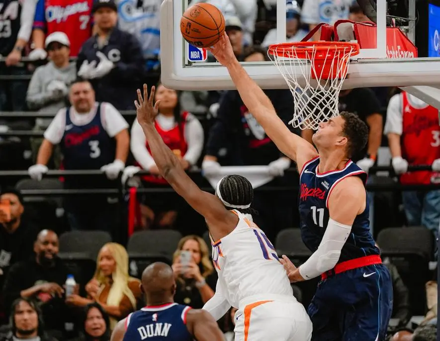 轰30+7+7！我终于有控卫了，比尔赛后感谢哈登，这番话他憋了2年