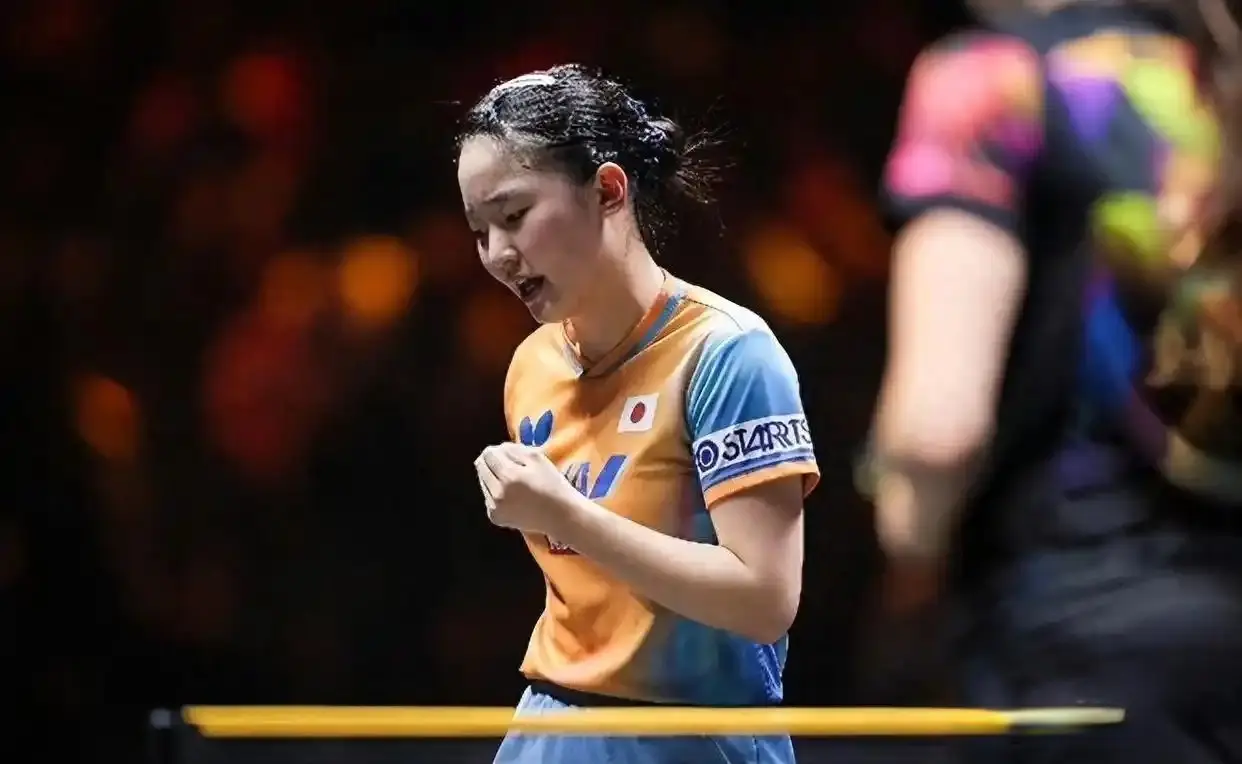 日本三线崩盘，中国包揽双打冠亚，网友称替补也能打穿对手？