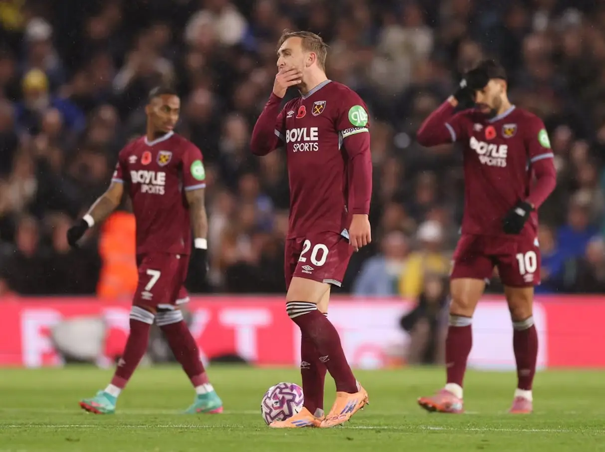 鲍文怒吼队友！铁锤帮深陷保级泥潭